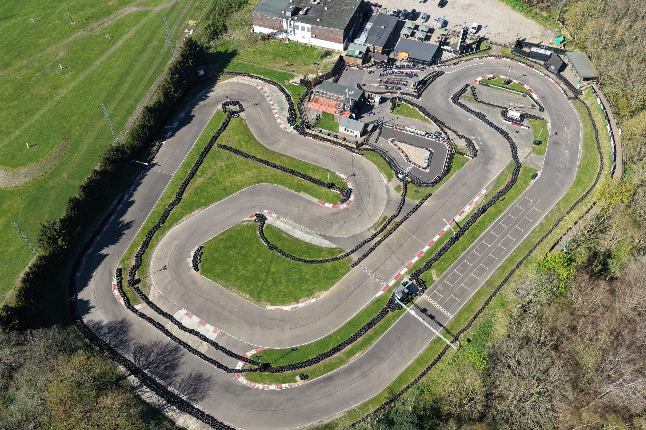 Overhead image showing the full karting circuit and its route